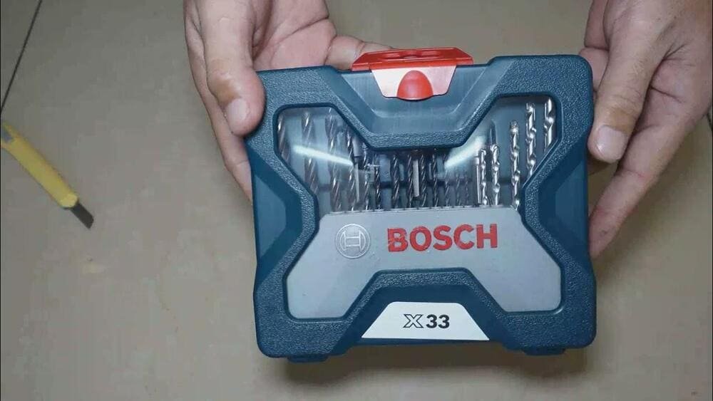 Bosch Kit de Pontas e Brocas 33 peças